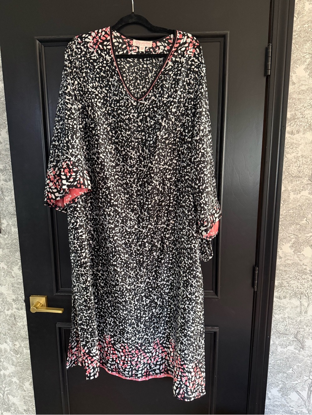 Oscar de la Renta Sleepwear Black & Pink Speckle Midi Dress